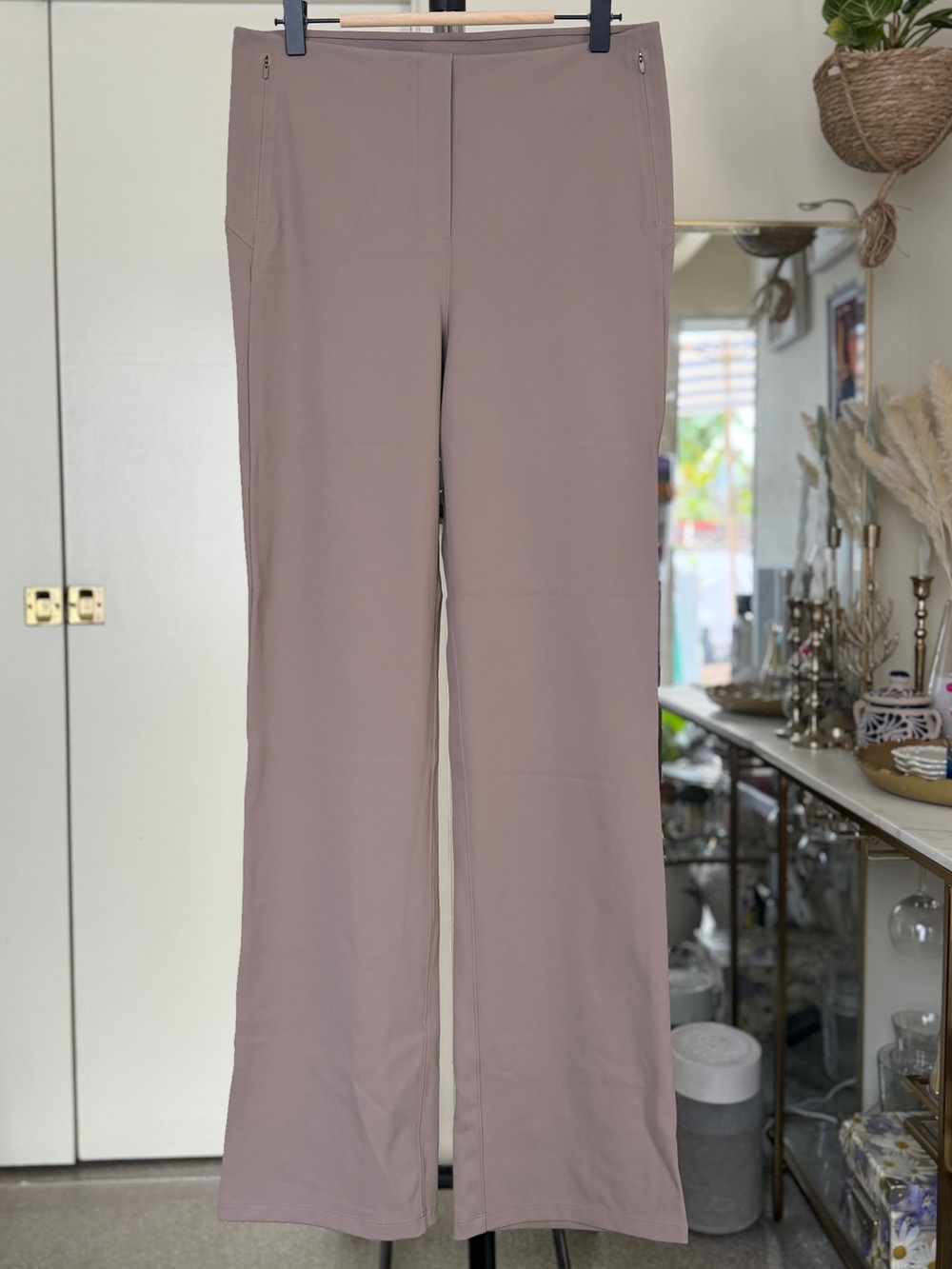 Lululemon Smooth Fit Pull-On High-Rise Pant in Taupe